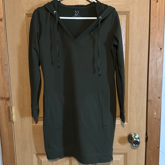 🌿🌿Dark fall green hooded vneck sweatshirt dress with pockets! EUC - Picture 2 of 6